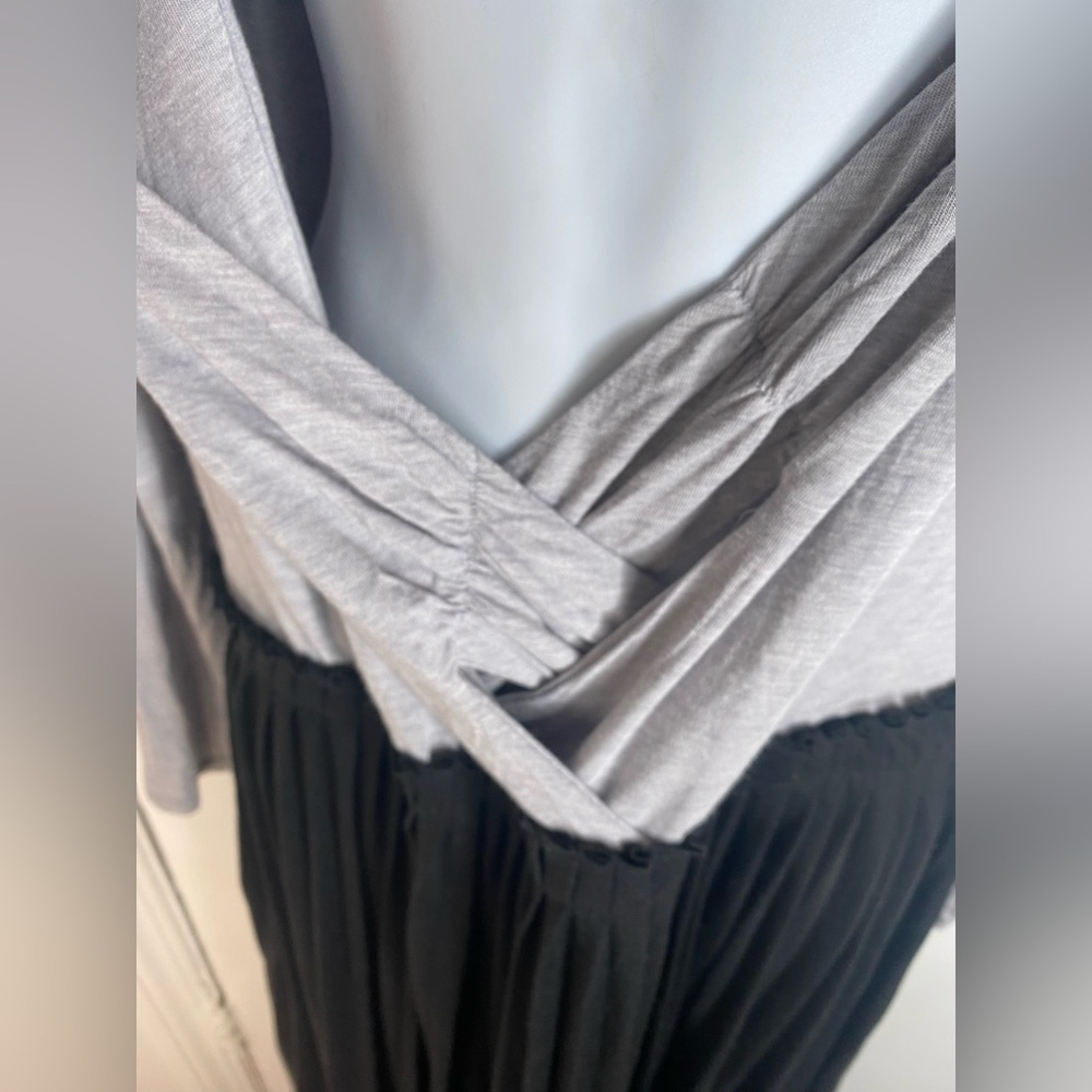 Bordeaux Anthropology Fairbanks Grey Long Sleeve Top w Black Pleated Maxi Skirt - Picture 5 of 9